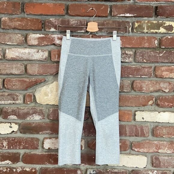 Outdoor Voices Gray Two-Tone Knee High Leggings Size XS in Gray - Picture 5 of 10